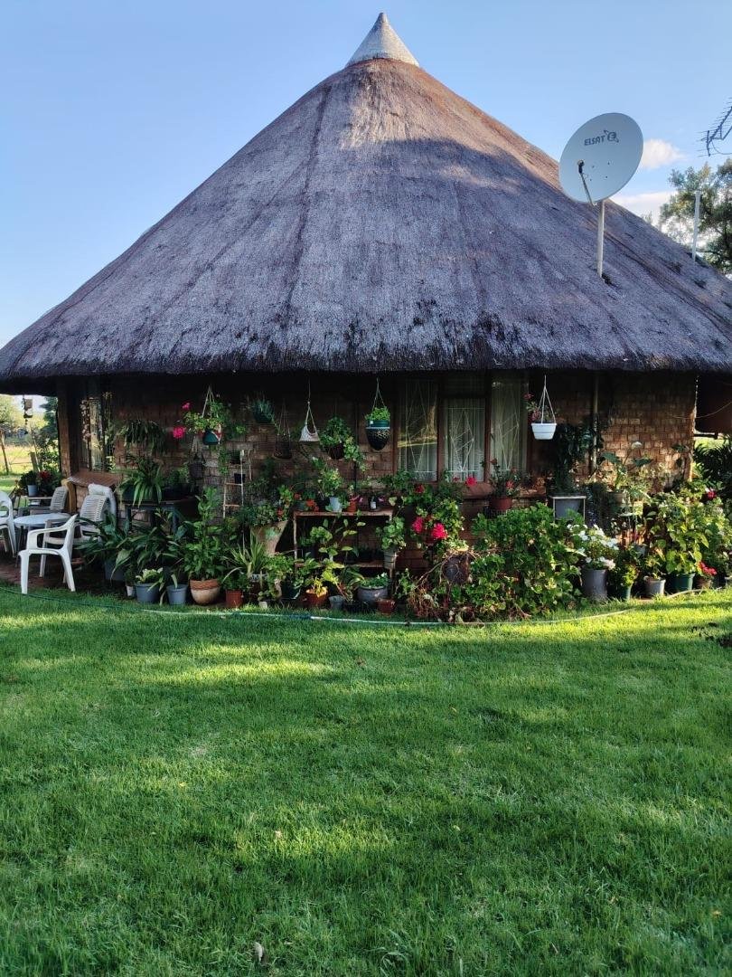 Commercial Property for Sale in Hartbeesfontein North West